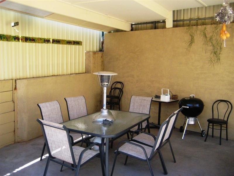 6 John Street, Para Hills SA 5096