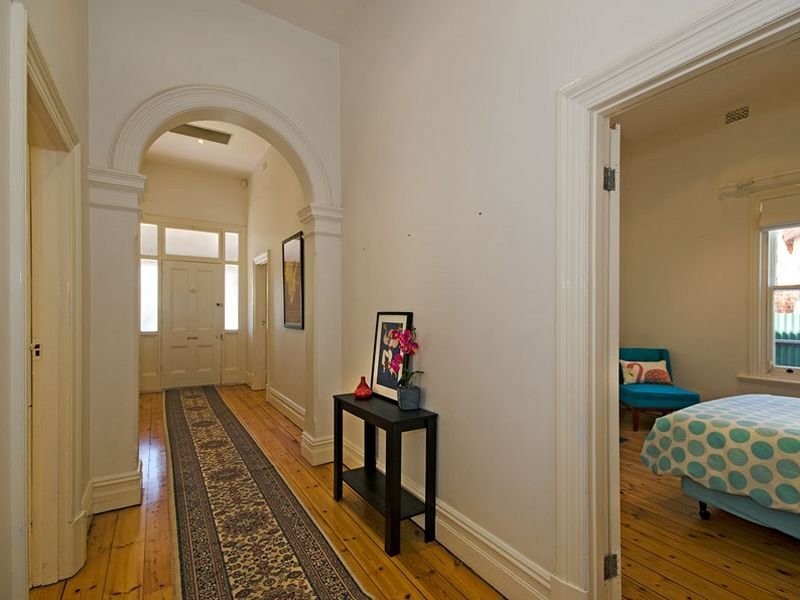 11 Roberts Street, Birkenhead SA 5015