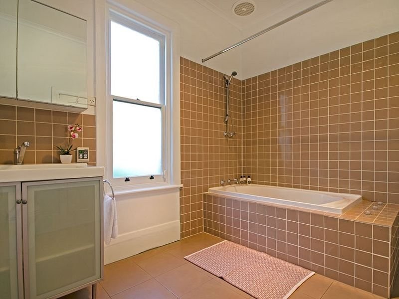 11 Roberts Street, Birkenhead SA 5015