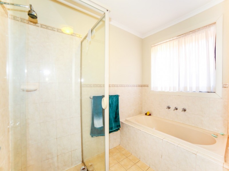 9 Wattlebird Drive, Burton SA 5110