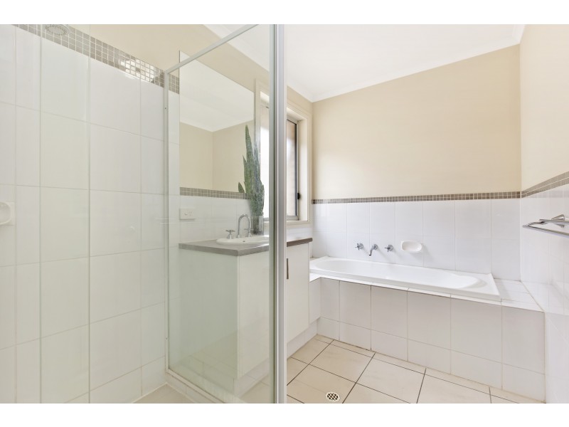 5 Hendry Court, Gilles Plains SA 5086