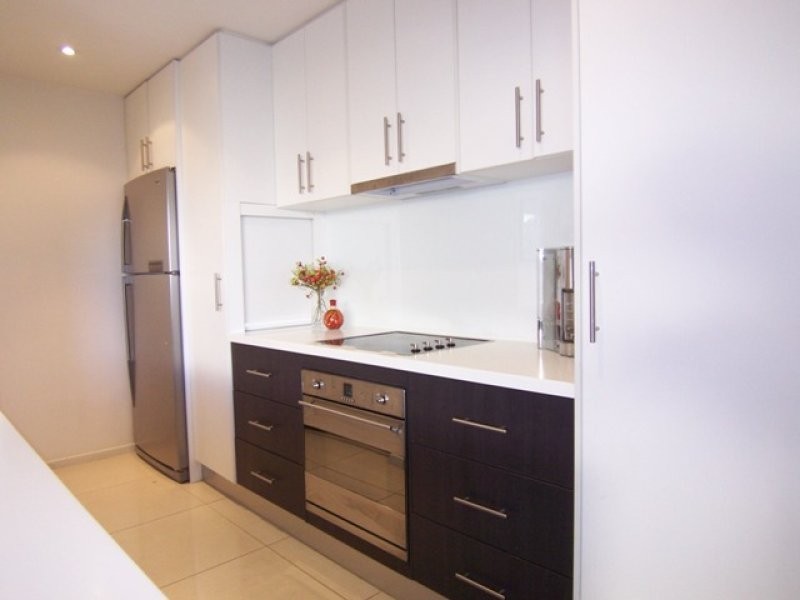 12 Yarle Street, Mawson Lakes SA 5095