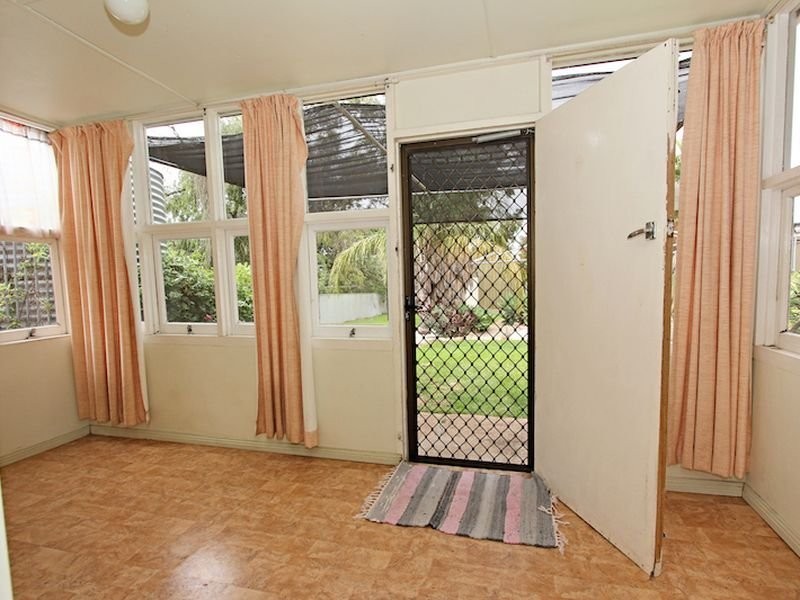 8 Chamberlain Drive, Willaston SA 5118