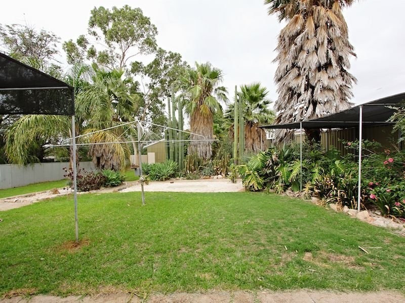 8 Chamberlain Drive, Willaston SA 5118