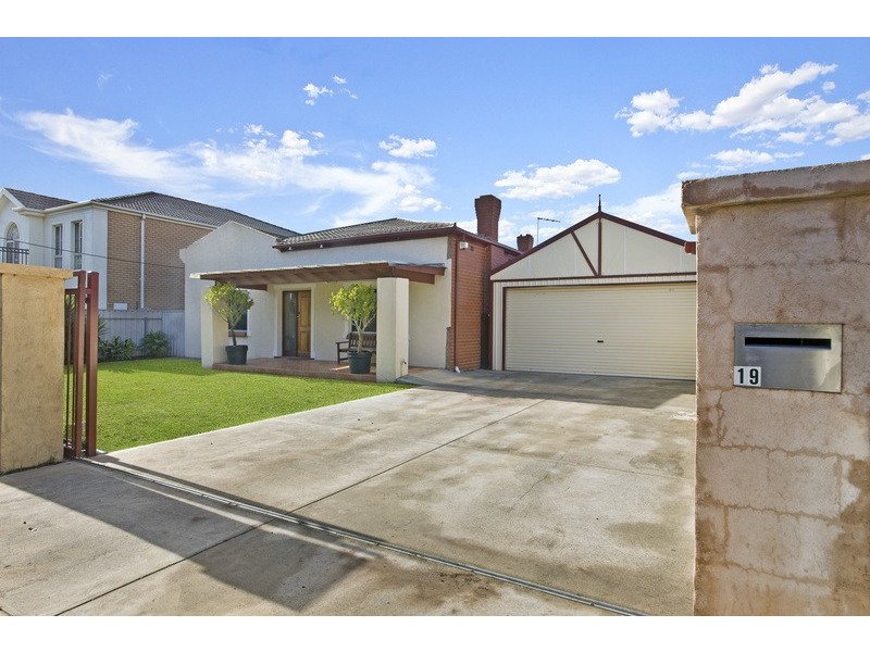 19 Fenden Road, Salisbury Plain SA 5109