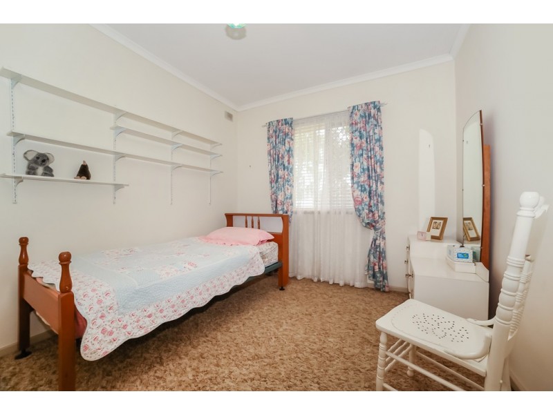 26 Bindi Street, Para Hills West SA 5096