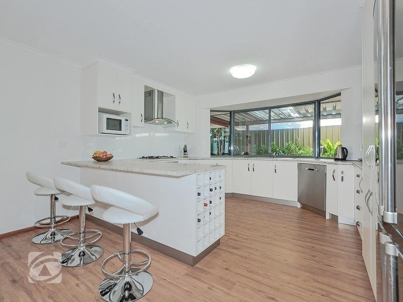 9 Crace Court, Evanston Park SA 5116