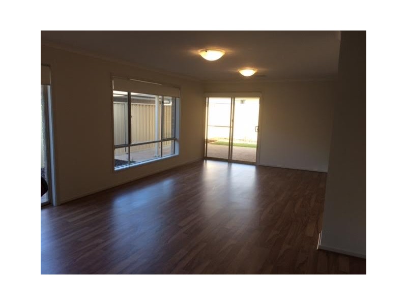 10 Rothwell Ave, Seaford Meadows SA 5169