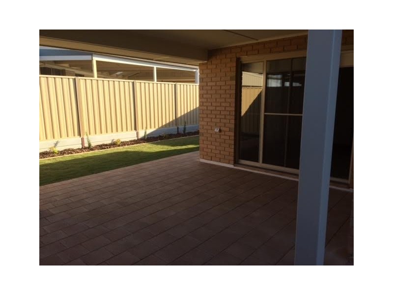 10 Rothwell Ave, Seaford Meadows SA 5169