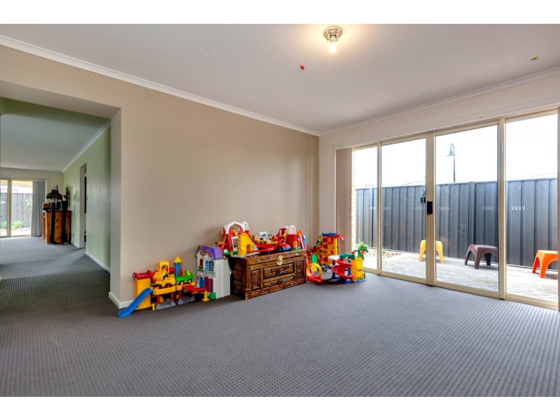34 OAKWOOD CIRCUIT, Munno Para West SA 5115