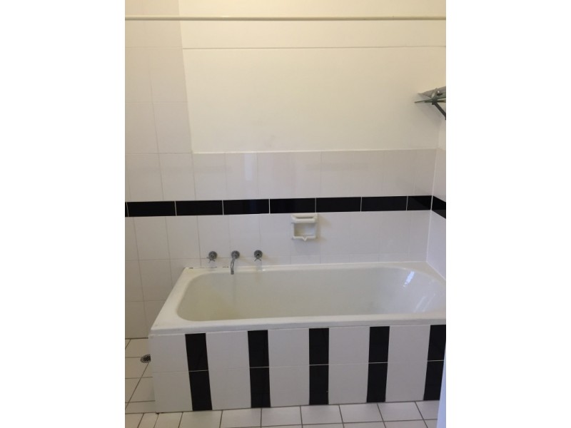 37 Tunbridge St, Woodville South SA 5011