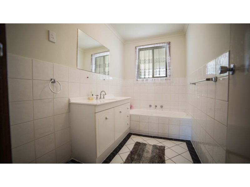 33 Graylon Way, Salisbury Park SA 5109