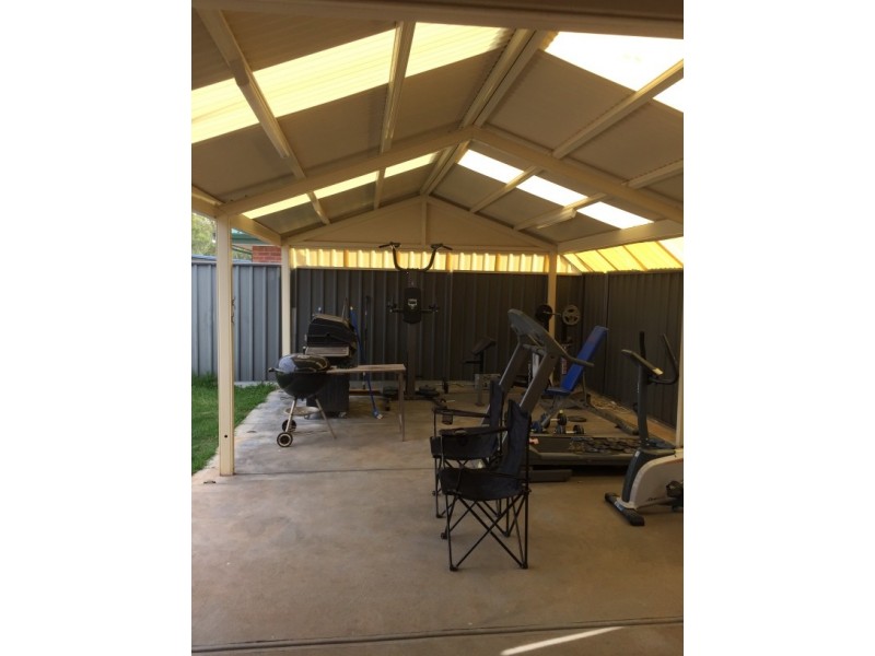 9 Dylan Court, Smithfield SA 5114