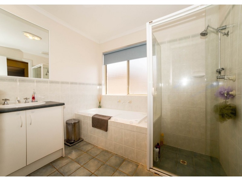 7 LANCELOT GROVE, Burton SA 5110