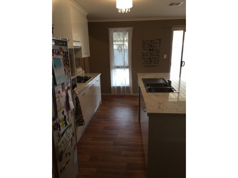 4 Tuggarah St, Andrews Farm SA 5114