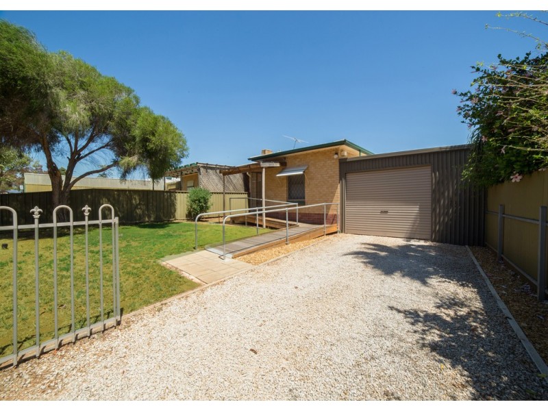 4 Turner Road, Elizabeth Park SA 5113
