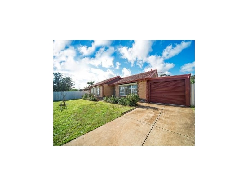 12 Saint Road, Smithfield Plains SA 5114