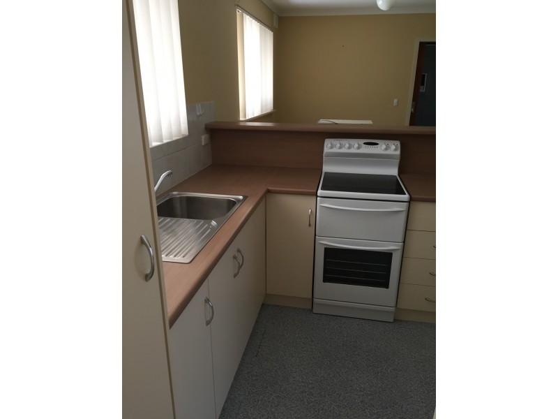 9 Lincoln Avenue, Parafield Gardens SA 5107