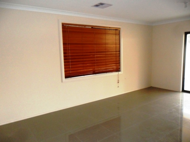 7 Macquarie Ave, Hillcrest SA 5086