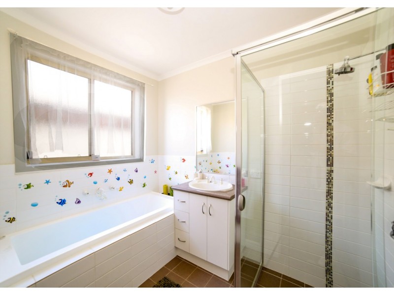 38 Wattlebird Drive, Burton SA 5110