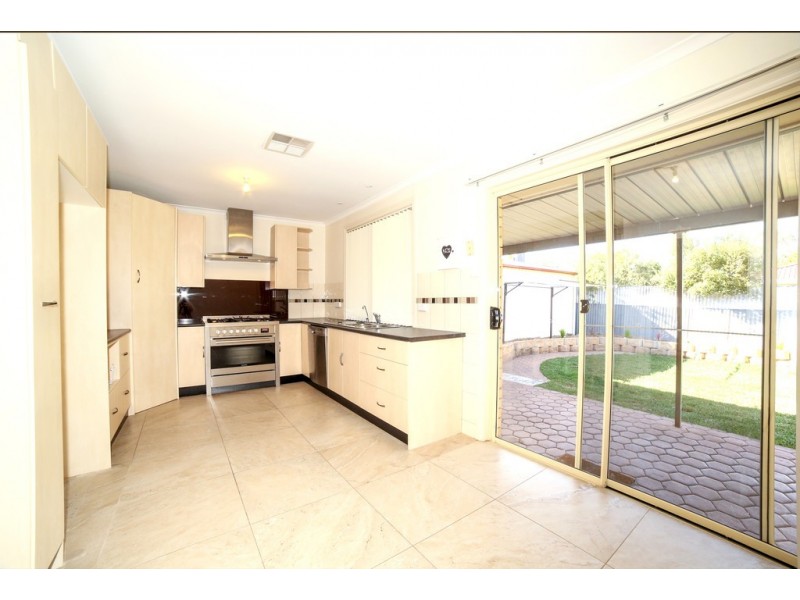5 Goldthorn Road., Salisbury Park SA 5109