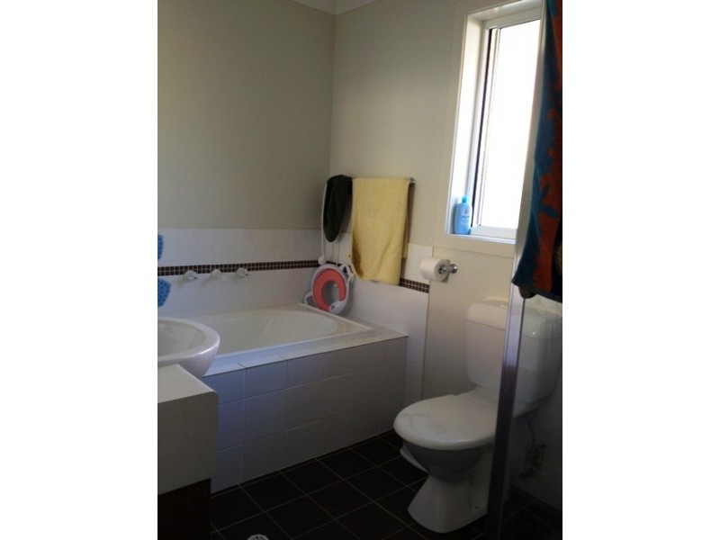 95 Wattlebird Dr, Burton SA 5110