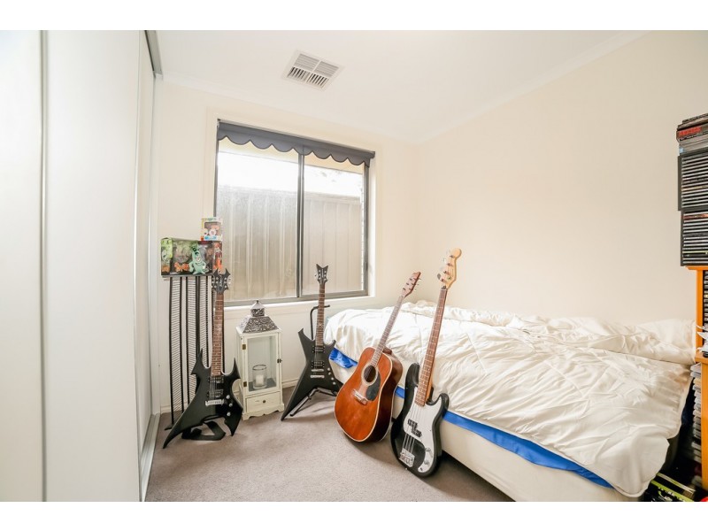 17a Cowra Avenue, Gilles Plains SA 5086