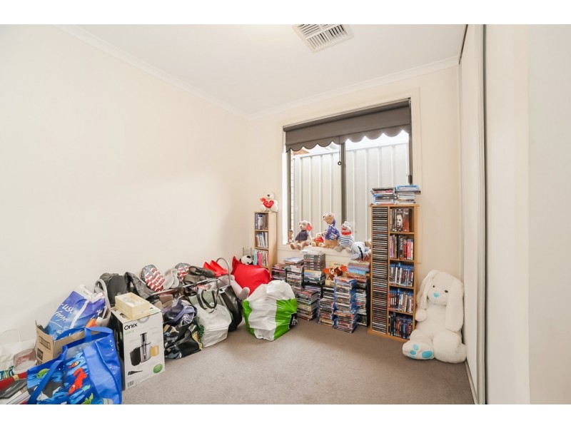 17a Cowra Avenue, Gilles Plains SA 5086