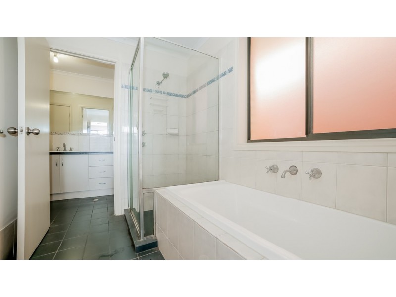 17a Cowra Avenue, Gilles Plains SA 5086