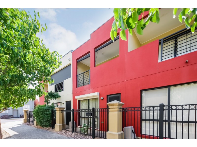 27a The Strand, Mawson Lakes SA 5095