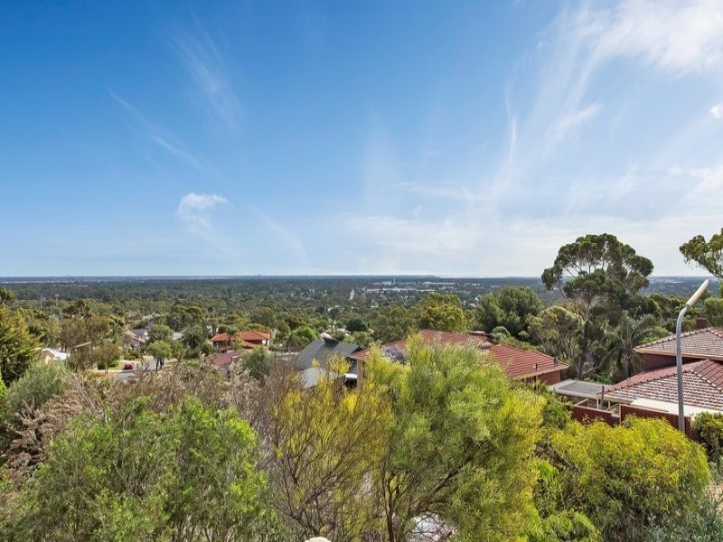 5 HILLTOP BOULEVARD, Hillbank SA 5112