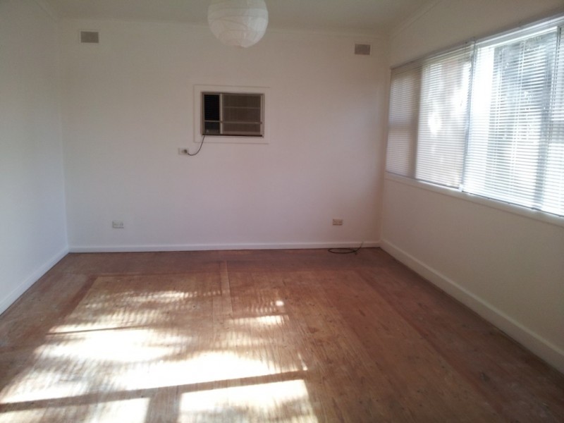 18 HALDANE STREET, Elizabeth Downs SA 5113