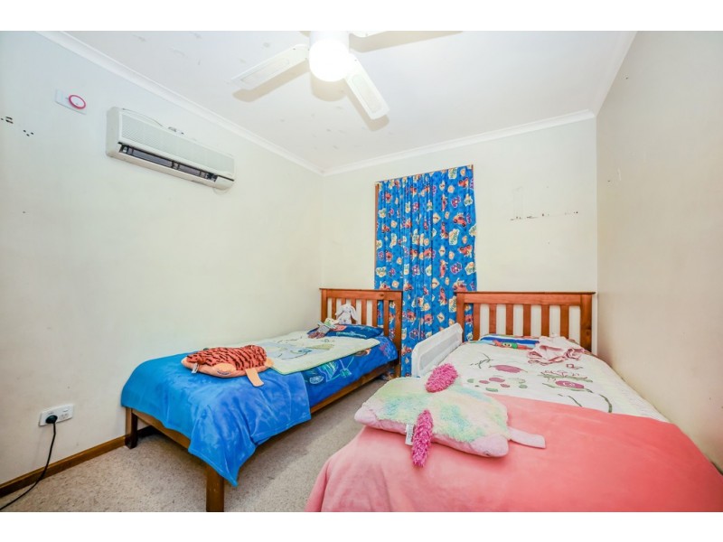 5 Harmer Court, Para Hills West SA 5096