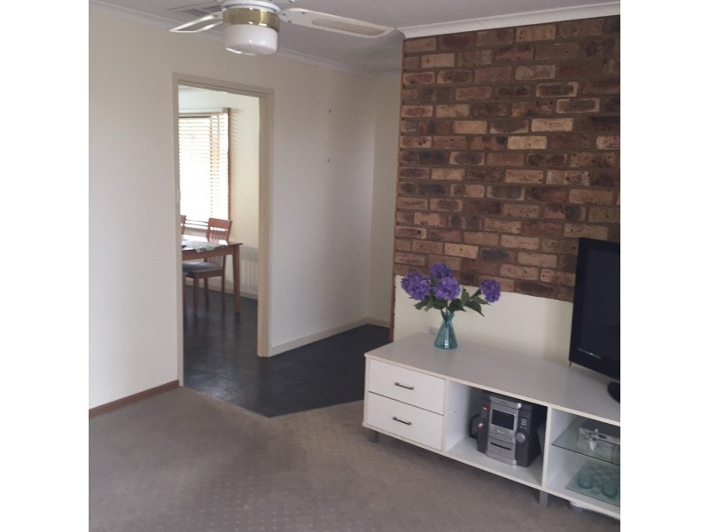 1 Doris Court, Parafield Gardens SA 5107