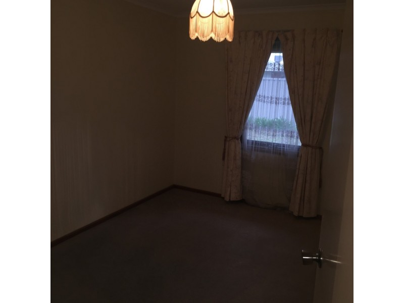 1 Doris Court, Parafield Gardens SA 5107