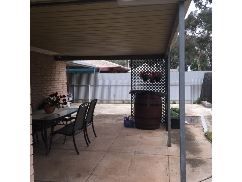 1 Doris Court, Parafield Gardens SA 5107