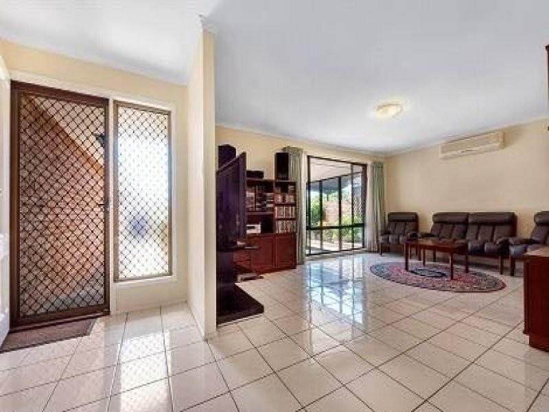 Broadbeach Waters QLD 4218