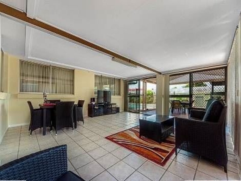 Broadbeach Waters QLD 4218