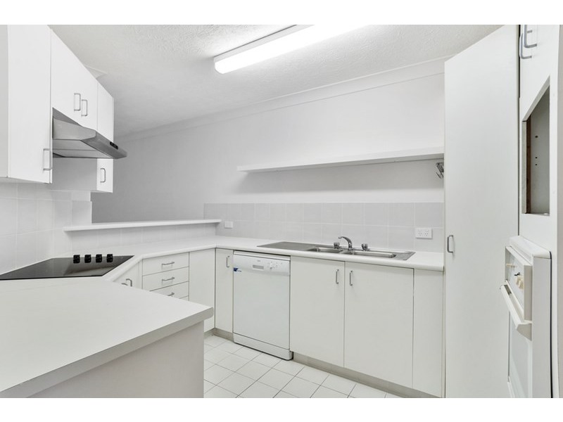 @68 Stanhill Drive, Chevron Island QLD 4217