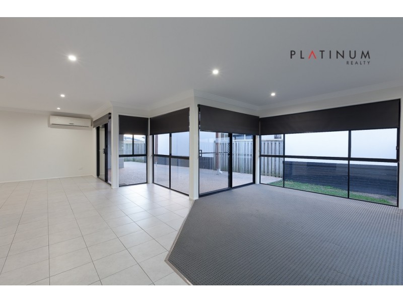 124 Harrier Drive, Burleigh Waters QLD 4220