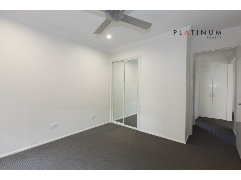 124 Harrier Drive, Burleigh Waters QLD 4220