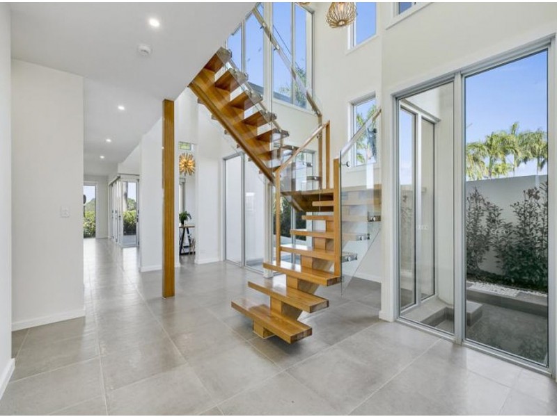 Hope Island QLD 4212