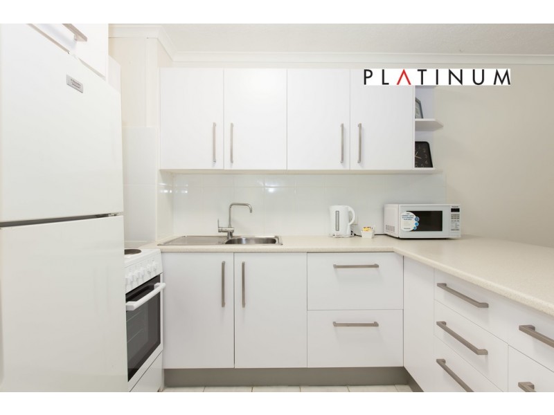 @38 Enderley Avenue, Surfers Paradise QLD 4217