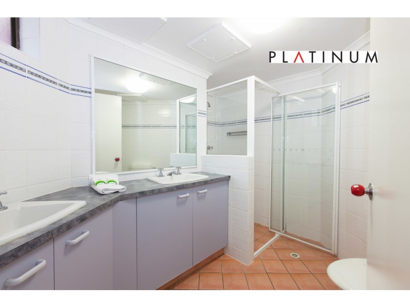 @38 Enderley Avenue, Surfers Paradise QLD 4217