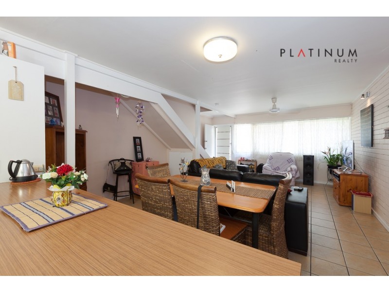 @6 Stanhill Drive, Chevron Island QLD 4217