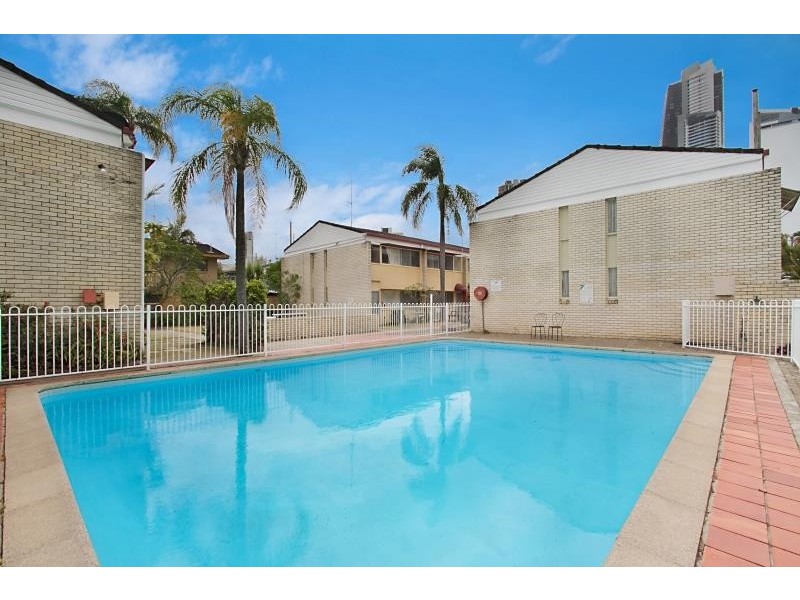 @6 Stanhill Drive, Chevron Island QLD 4217