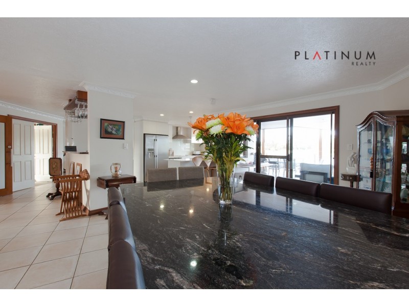 52 Wild Duck Drive, Mermaid Waters QLD 4218