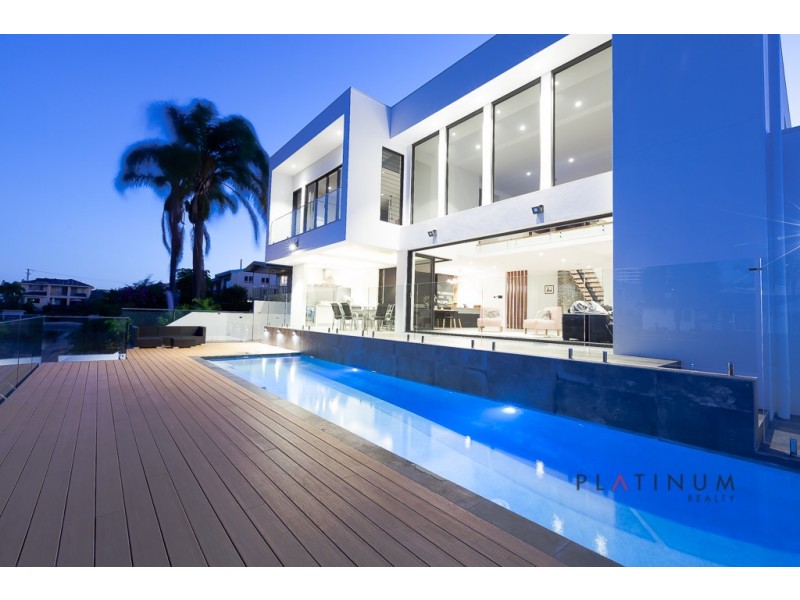 26 Sunshine Boulevard, Broadbeach Waters QLD 4218