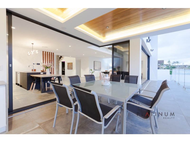 26 Sunshine Boulevard, Broadbeach Waters QLD 4218