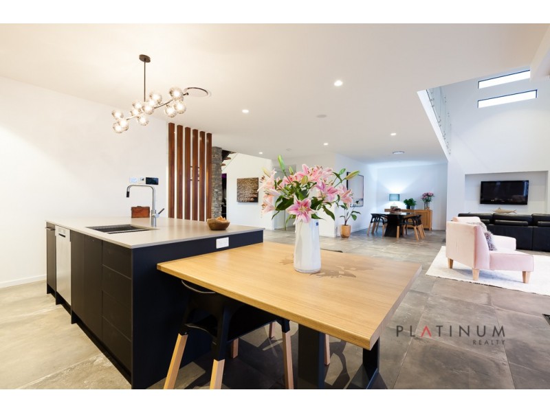 26 Sunshine Boulevard, Broadbeach Waters QLD 4218